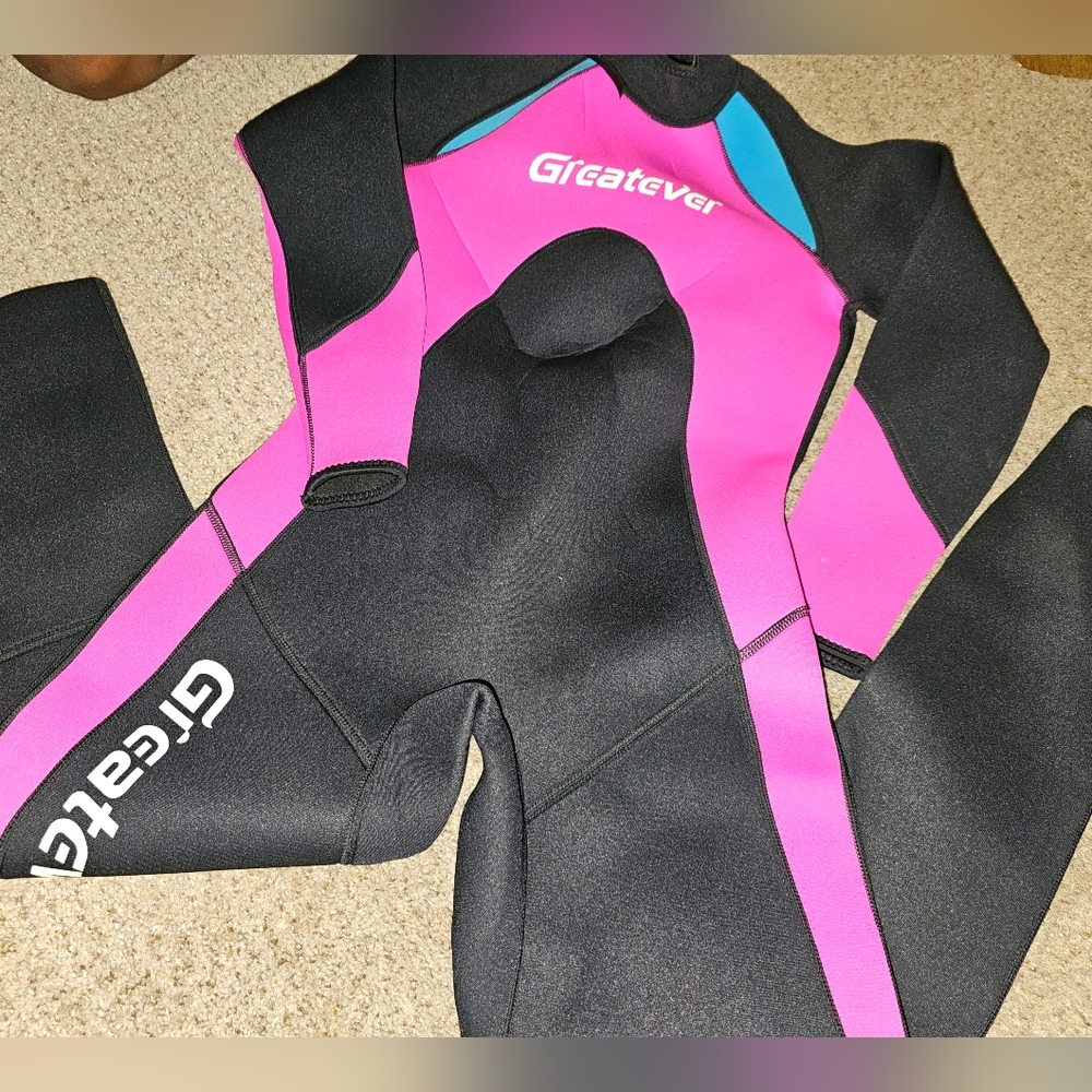 Brand new wetsuit